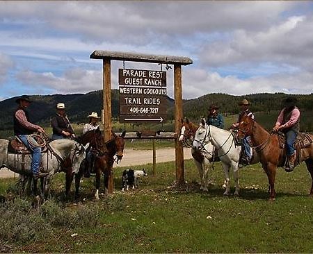 Parade Rest Ranch Уест Йелоустоун Екстериор снимка