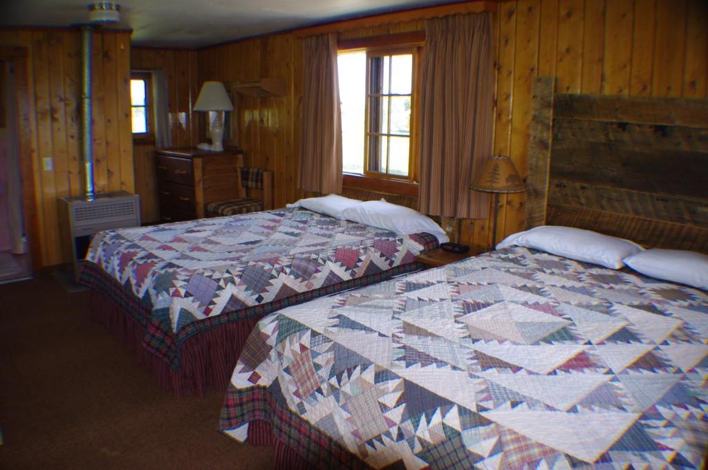 Parade Rest Ranch Уест Йелоустоун Стая снимка